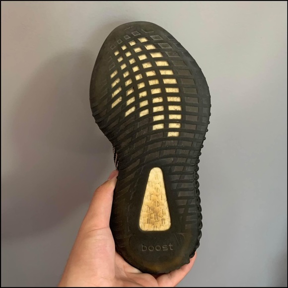 Authentic non-reflective yeezy yecheils - Picture 5 of 6